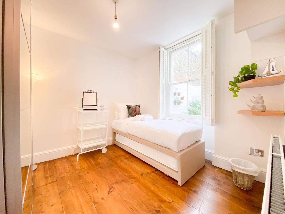 Pass The Keys Garden Apartment In Stockwell London Exterior foto