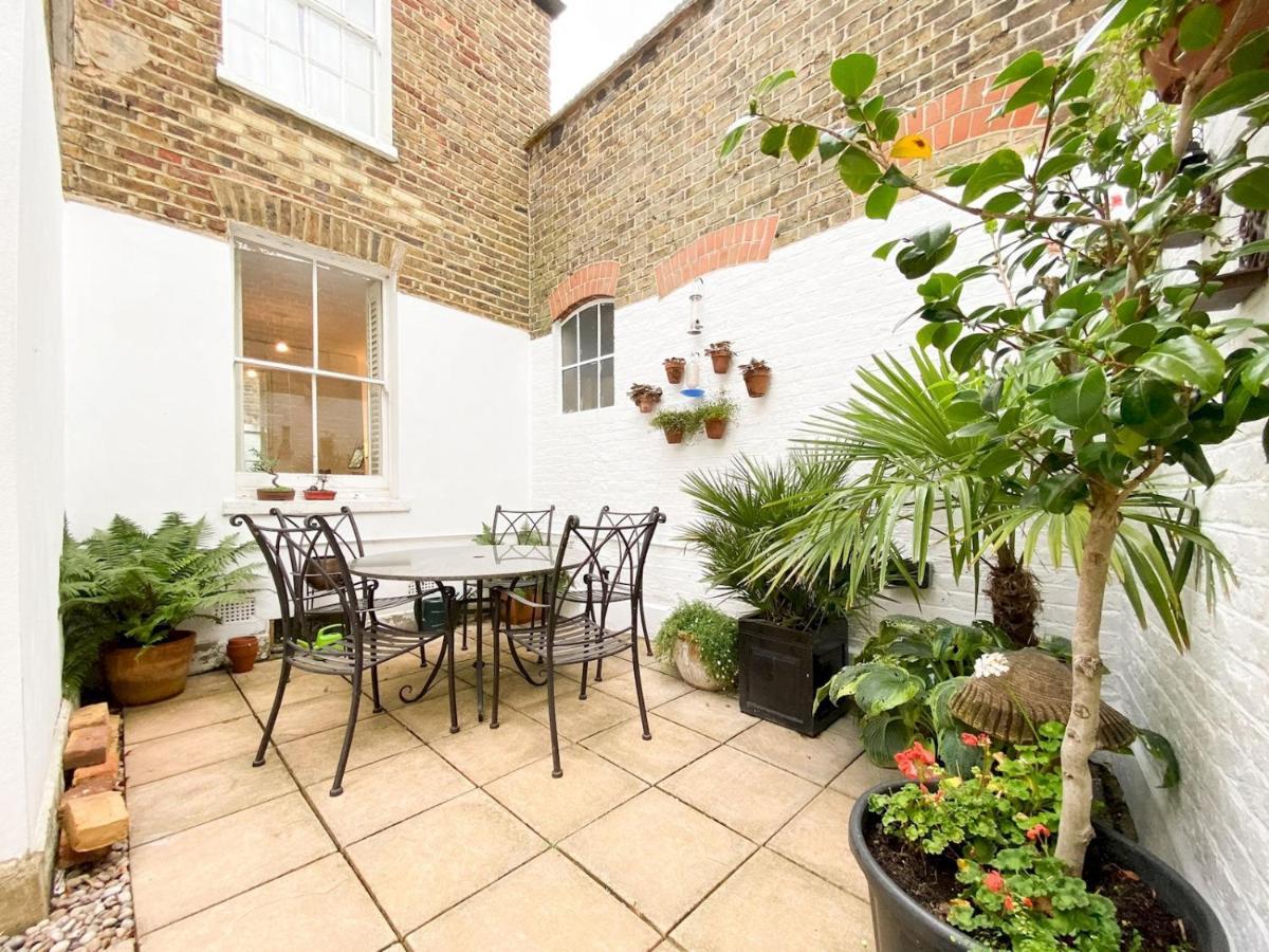 Pass The Keys Garden Apartment In Stockwell London Exterior foto