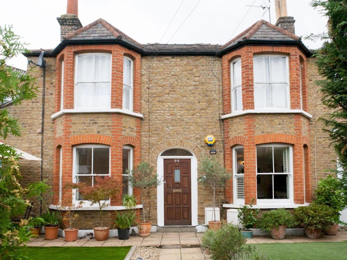 Pass The Keys Garden Apartment In Stockwell London Exterior foto