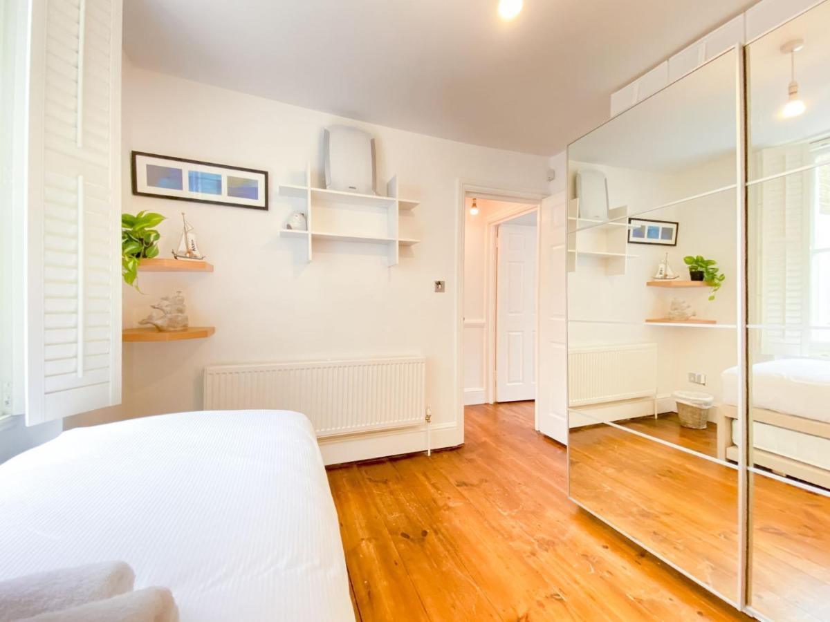 Pass The Keys Garden Apartment In Stockwell London Exterior foto