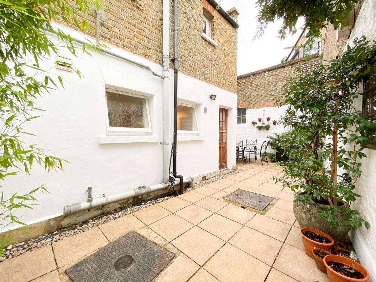 Pass The Keys Garden Apartment In Stockwell London Exterior foto